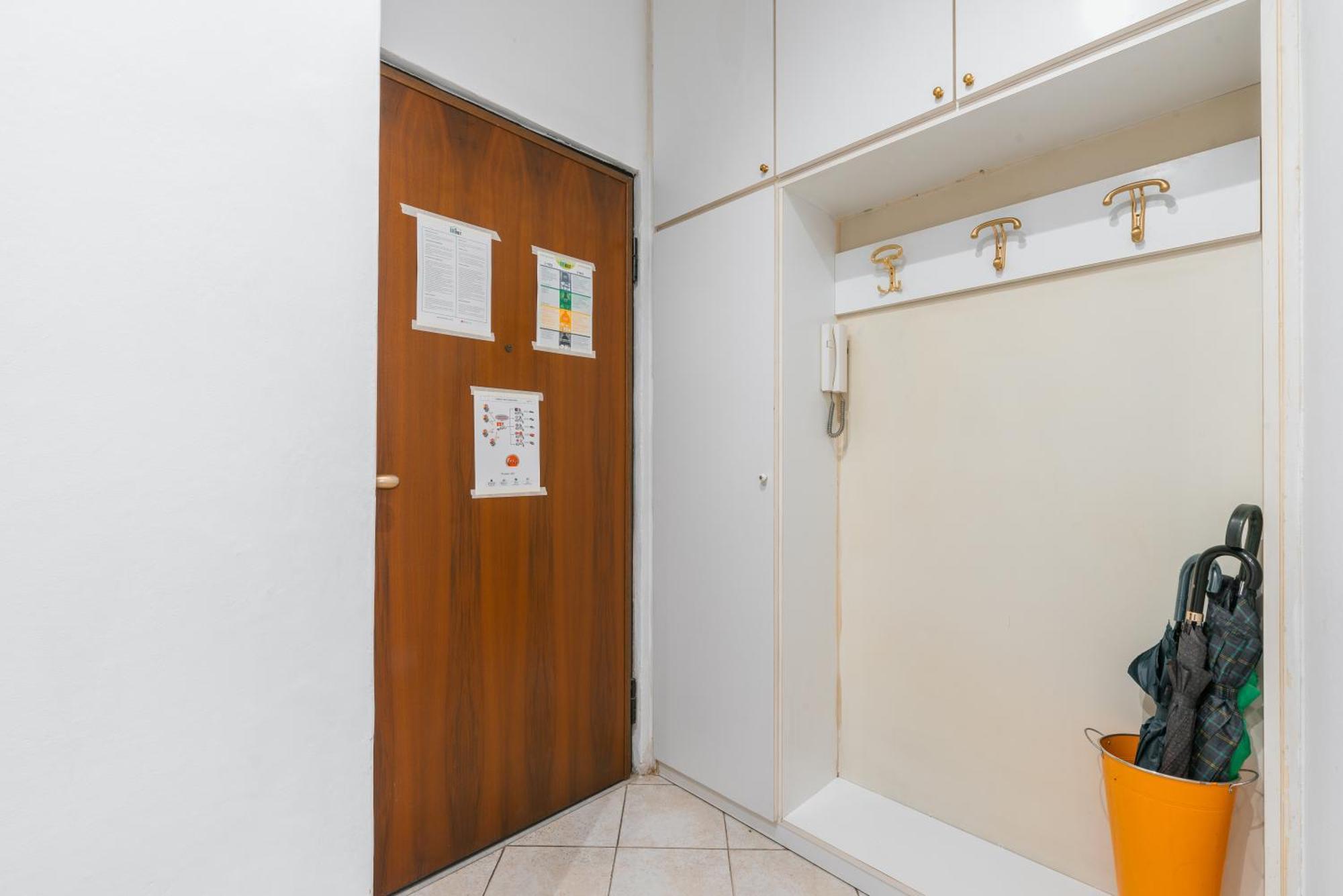 Ihost - De Andreis 11 * Milano