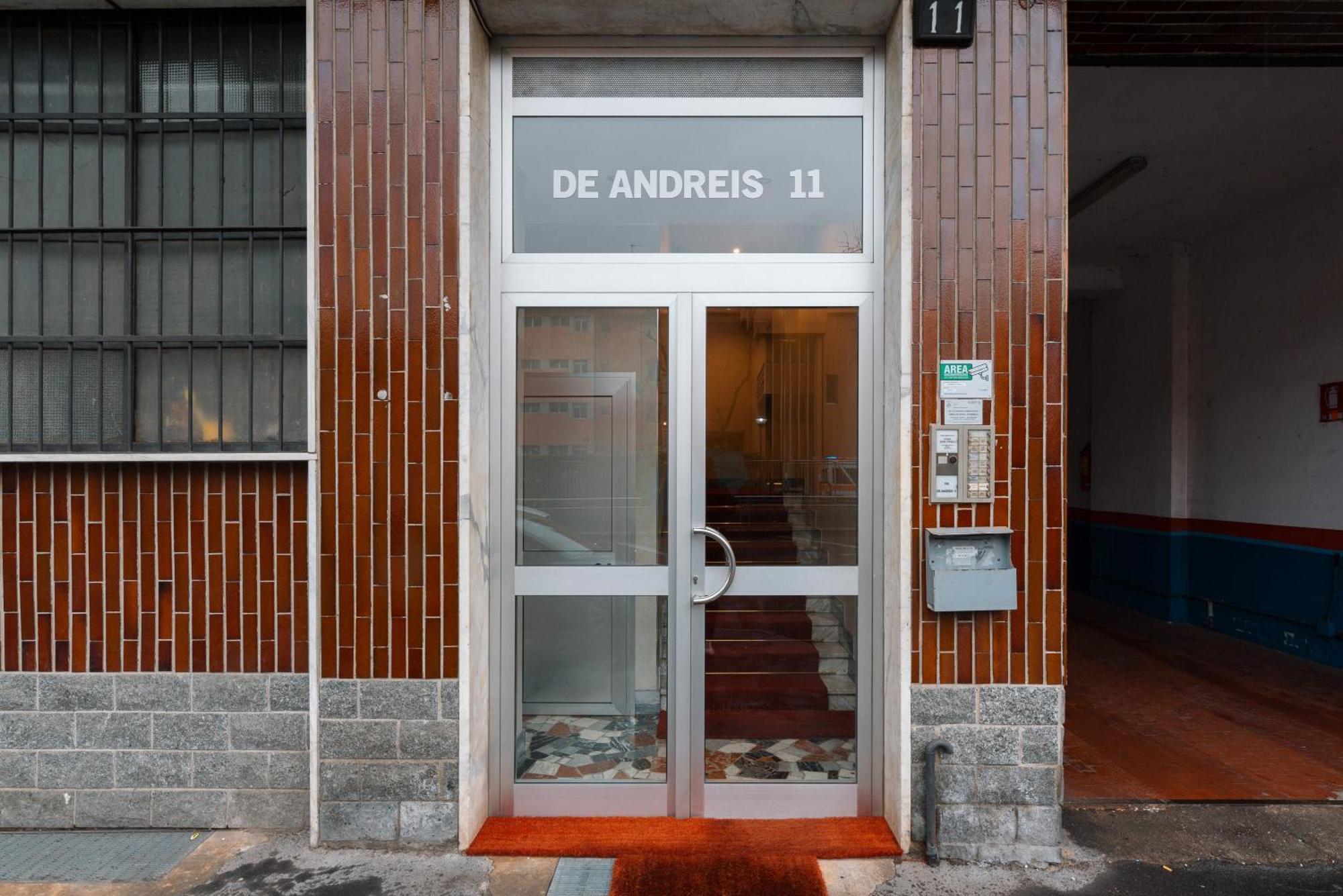 Ihost - De Andreis 11 * Milan